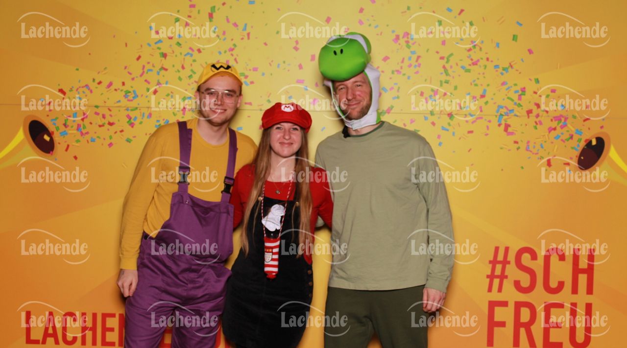 Lachende 08.02.24 19:36 Uhr - 0351