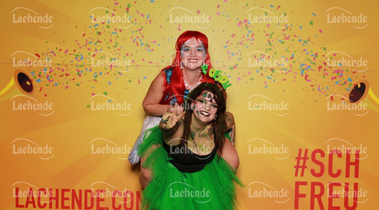 Lachende 08.02.24 21:18 Uhr - 0543