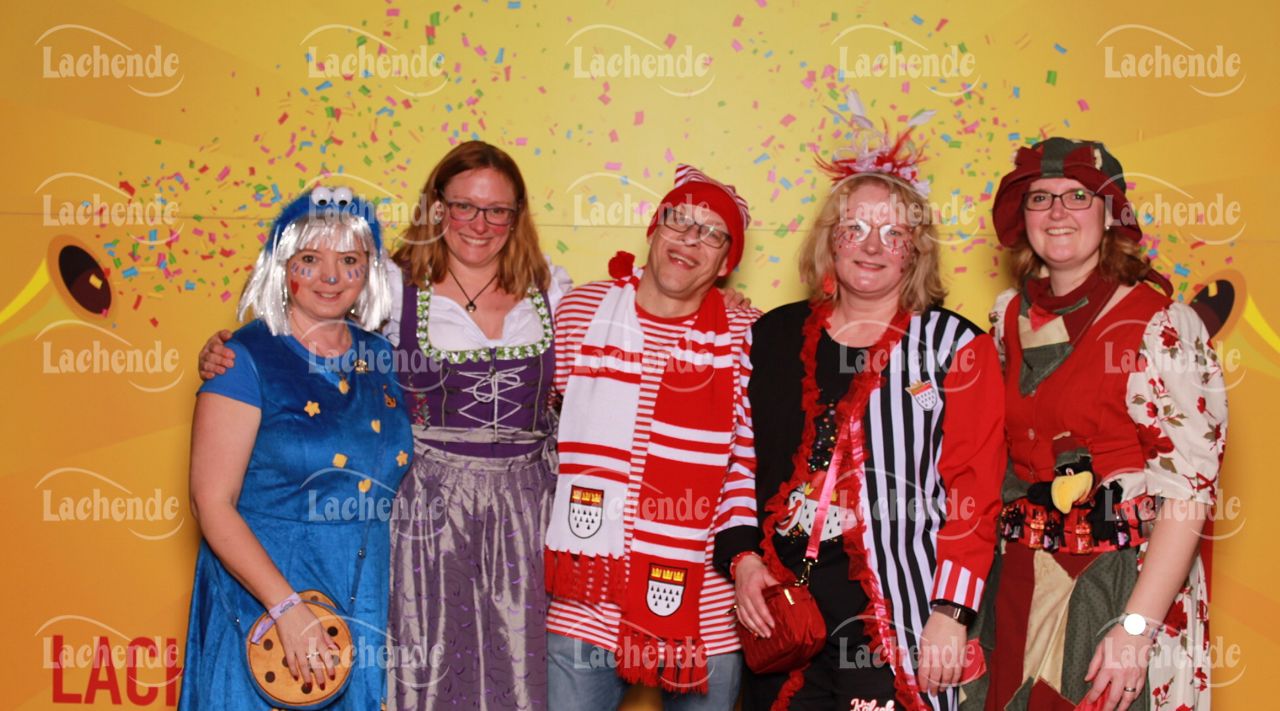 Lachende 08.02.24 21:29 Uhr - 0559