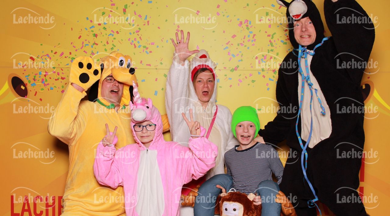 Lachende Kölnarena 11.02.24 19:16 Uhr - 0399