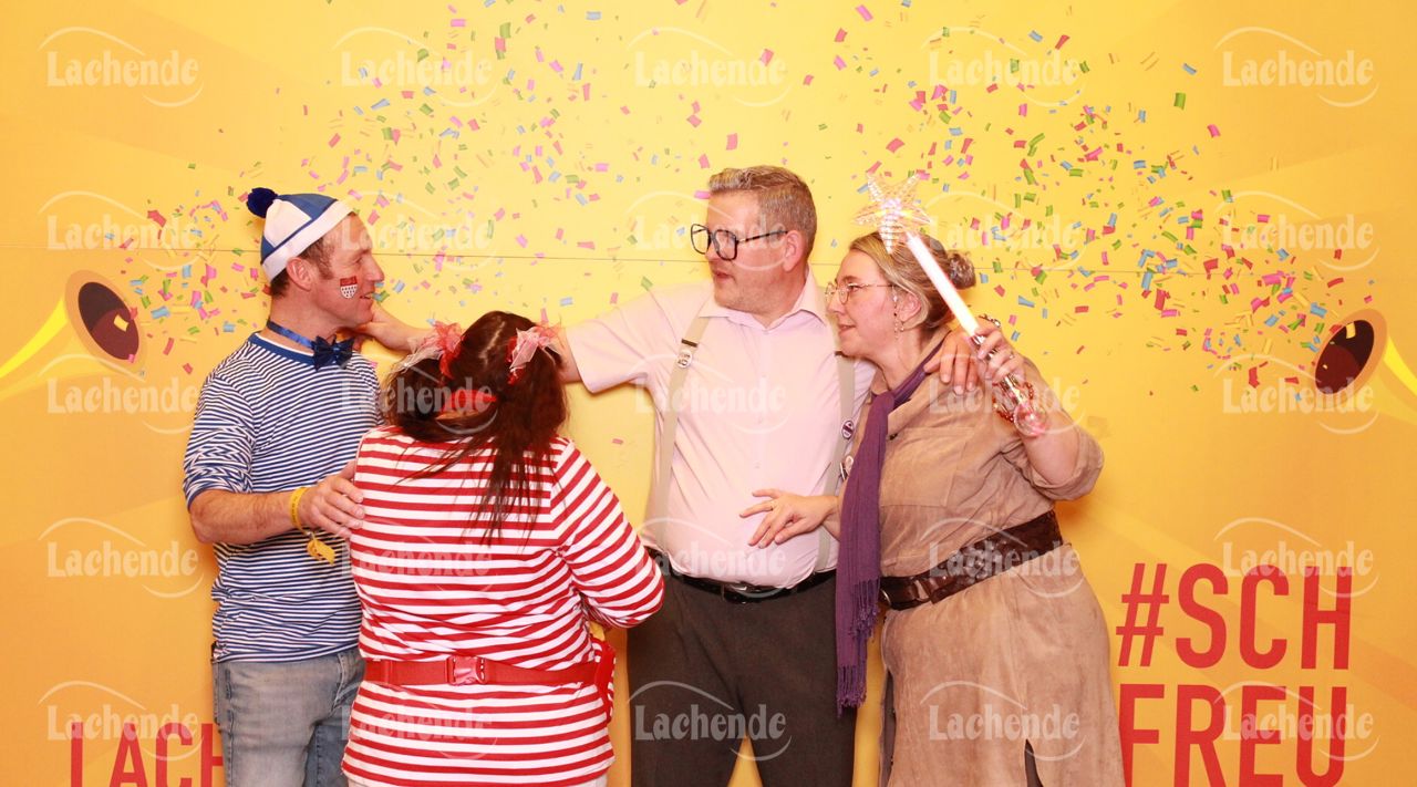 Lachende Kölnarena 09.02.2023 0550