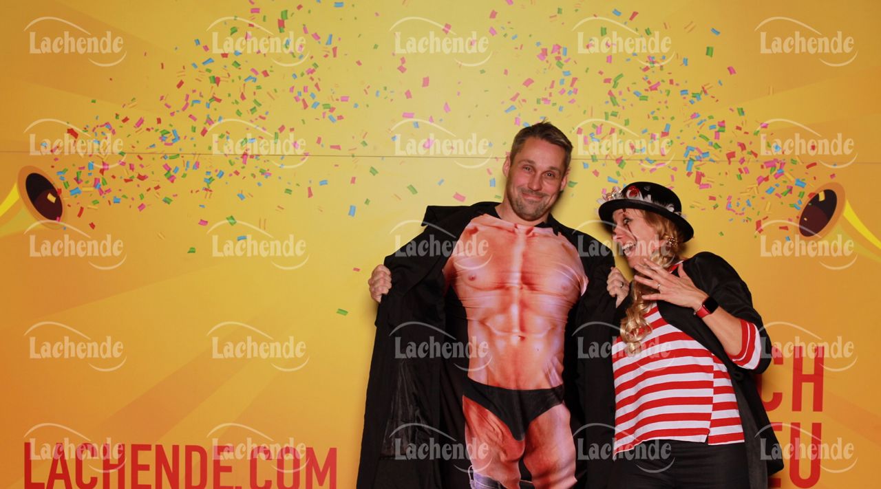 Lachende Kölnarena 11.02.24 19:19 Uhr - 0407