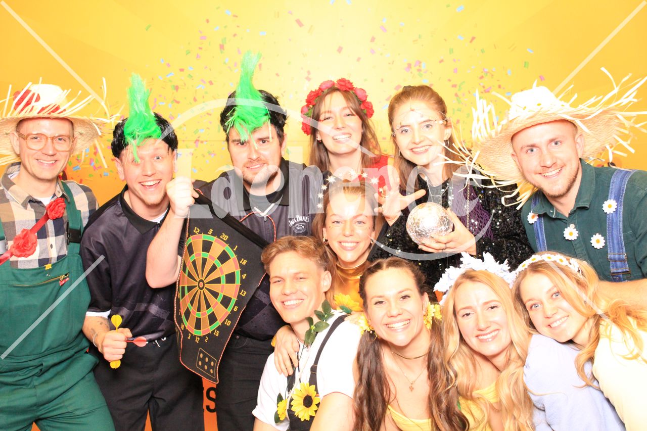 Lachende Kölnarena 14.02.2026 22:03 Uhr - 0520