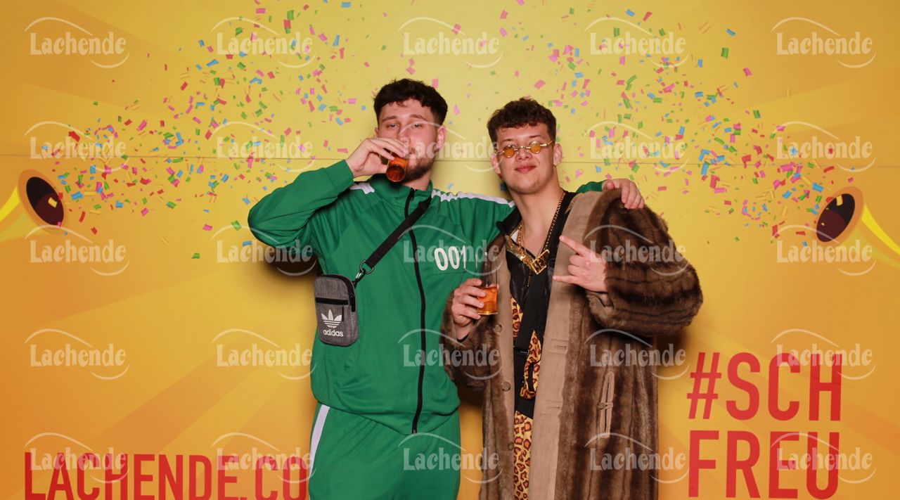 Lachende Kölnarena 11.02.24 20:08 Uhr - 0517