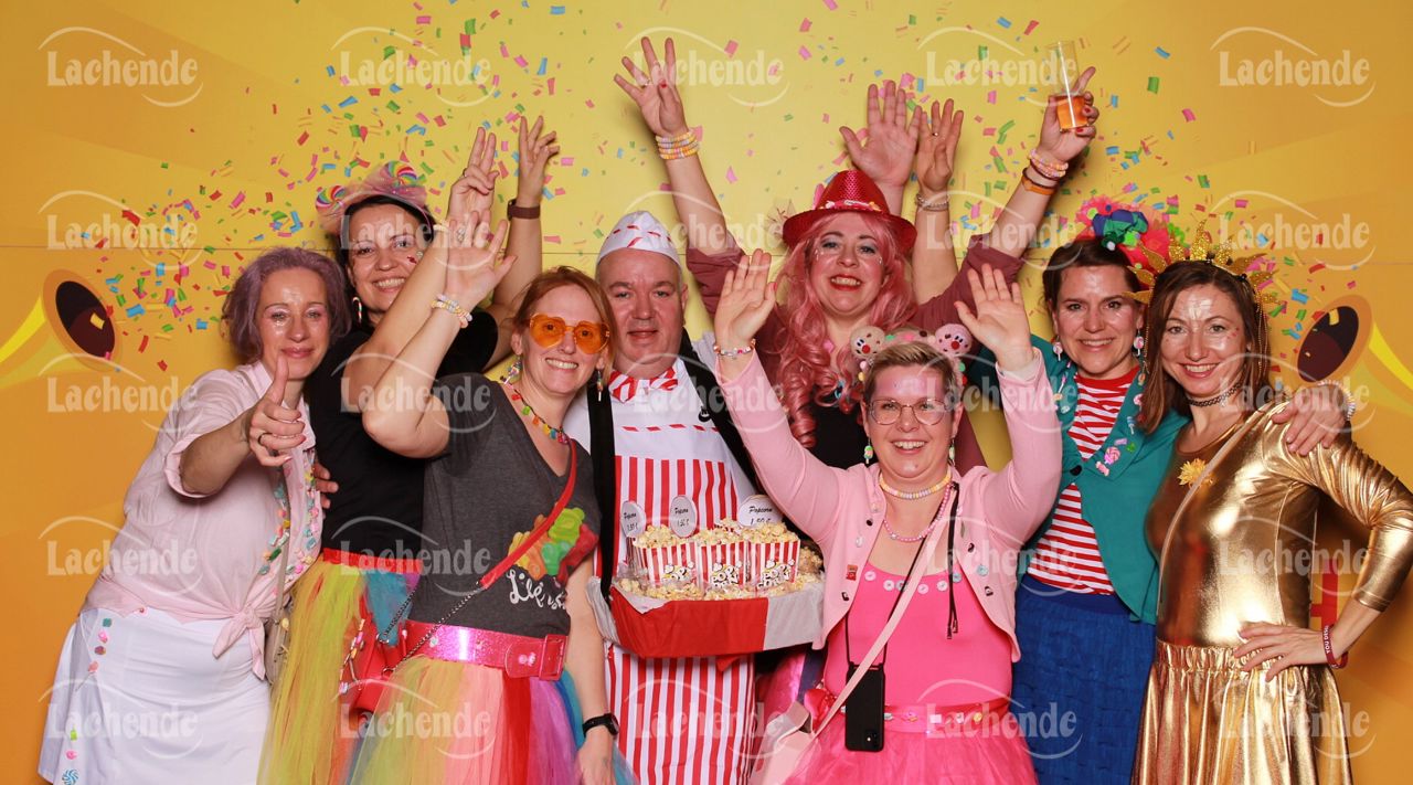 Lachende Kölnarena 09.02.24 21:16 Uhr - 0409