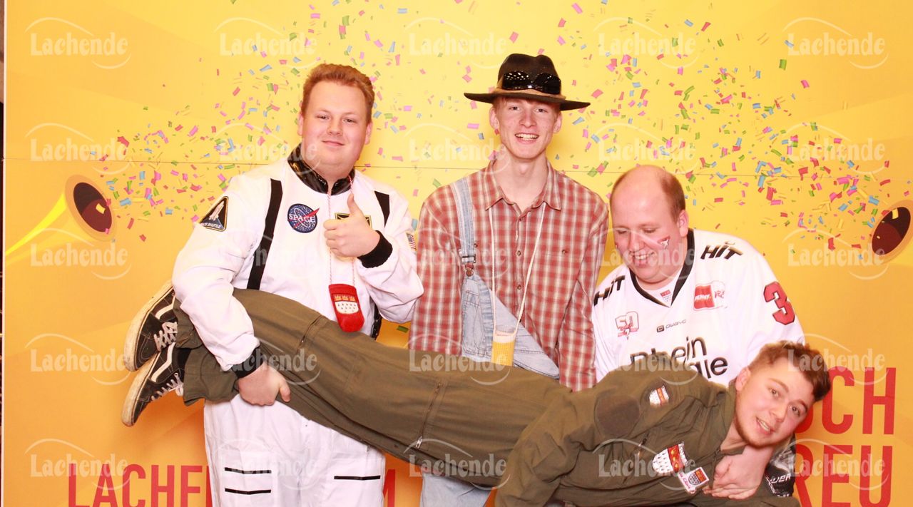 Lachende Kölnarena 09.02.2023 0112