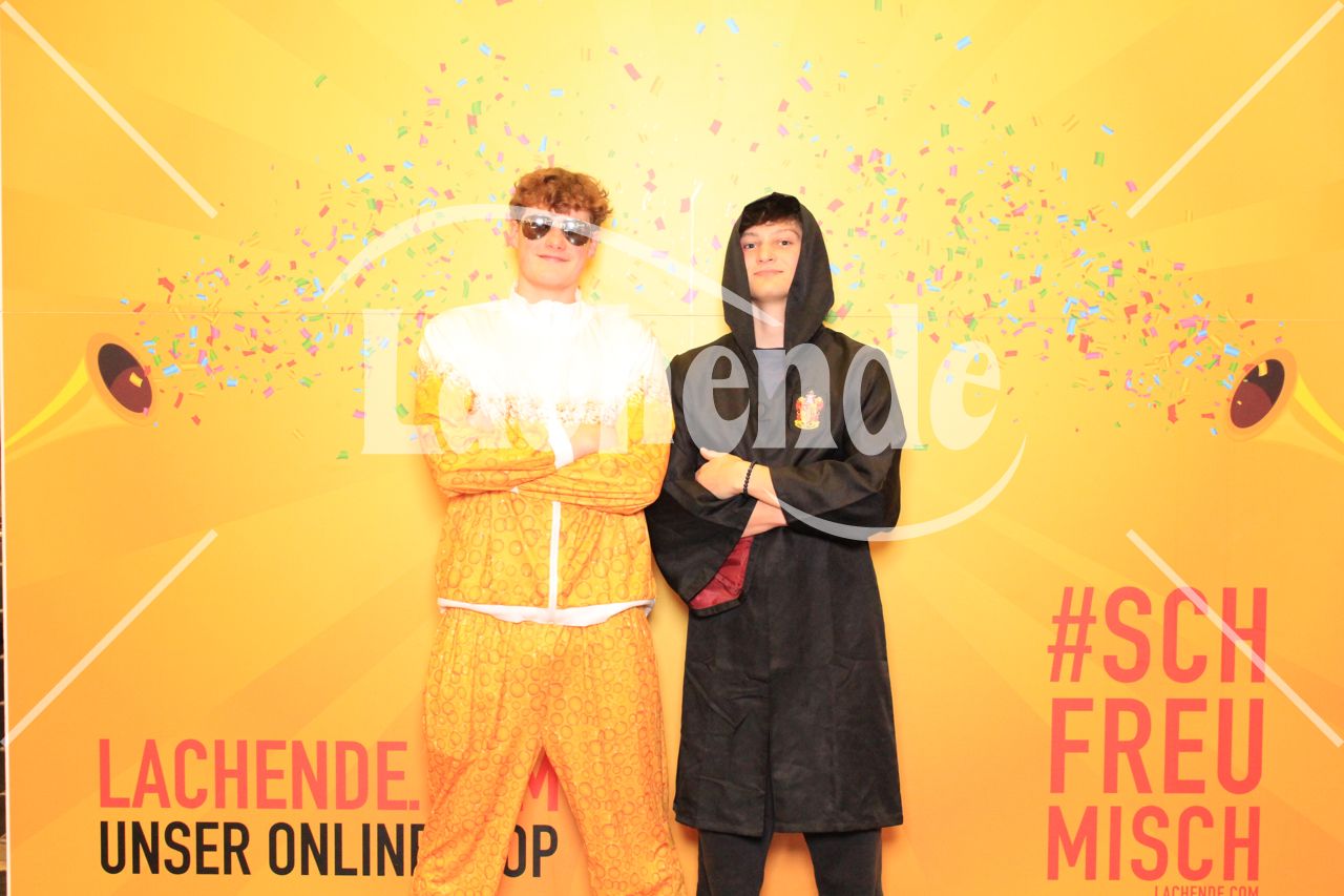 Lachende Kölnarena 06.02.2026 23:03 Uhr - 0337