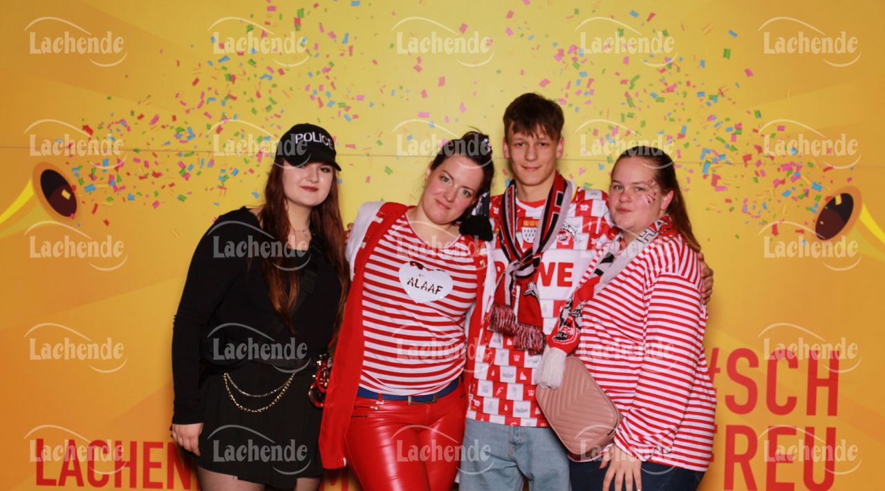 Lachende 08.02.24 19:49 Uhr - 0373