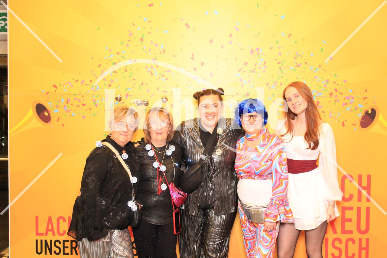 Lachende Kölnarena 09.01.2026 22:58 Uhr - 0174