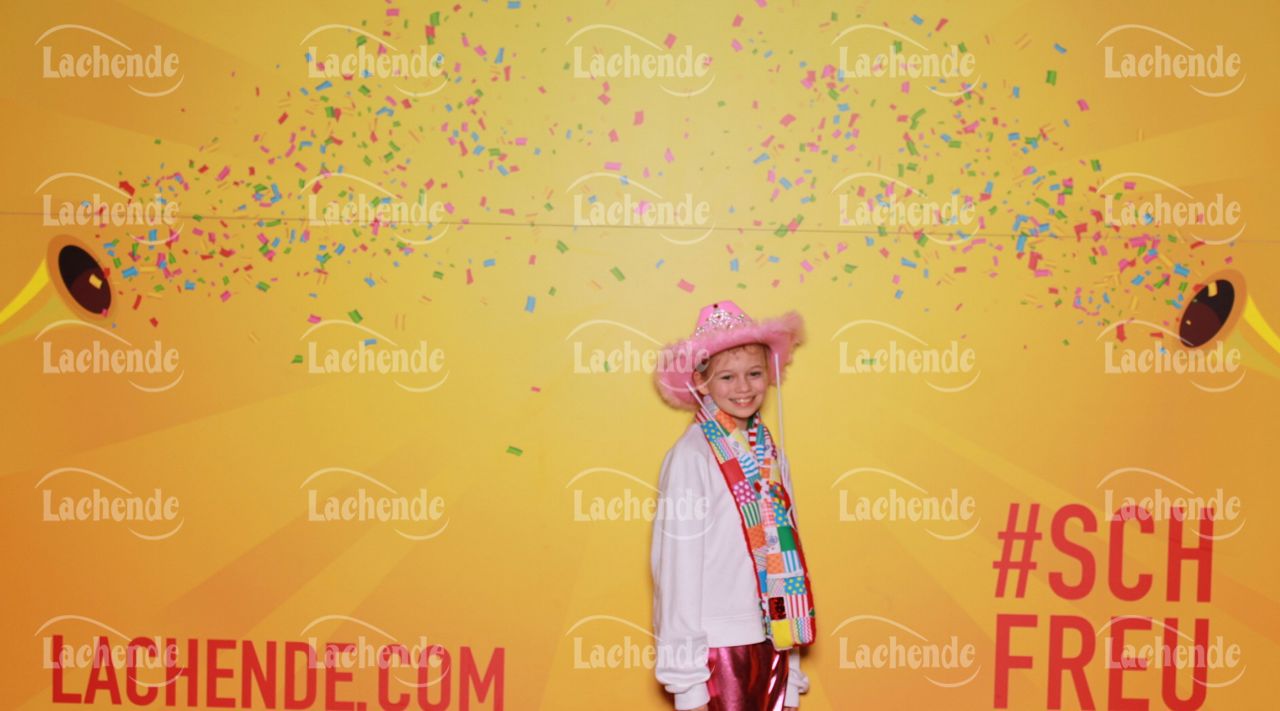 Lachende 08.02.24 20:59 Uhr - 0526