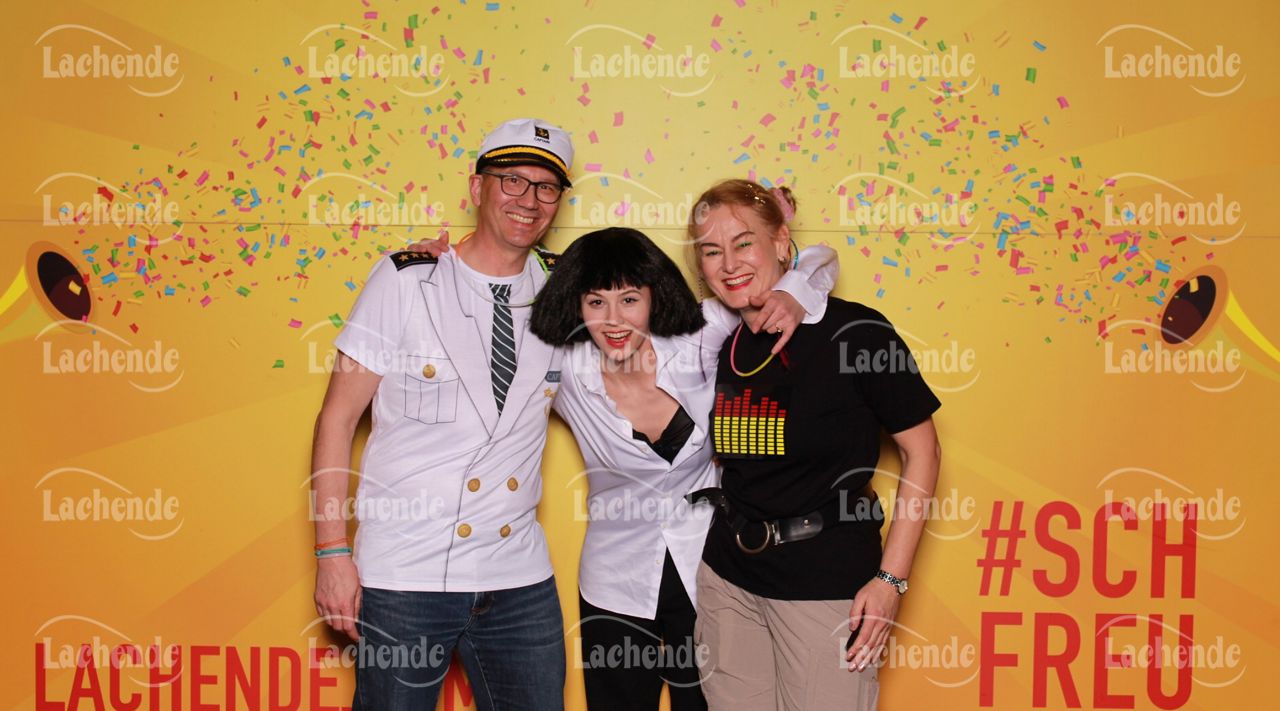 Lachende Kölnarena 11.02.24 19:40 Uhr - 0438