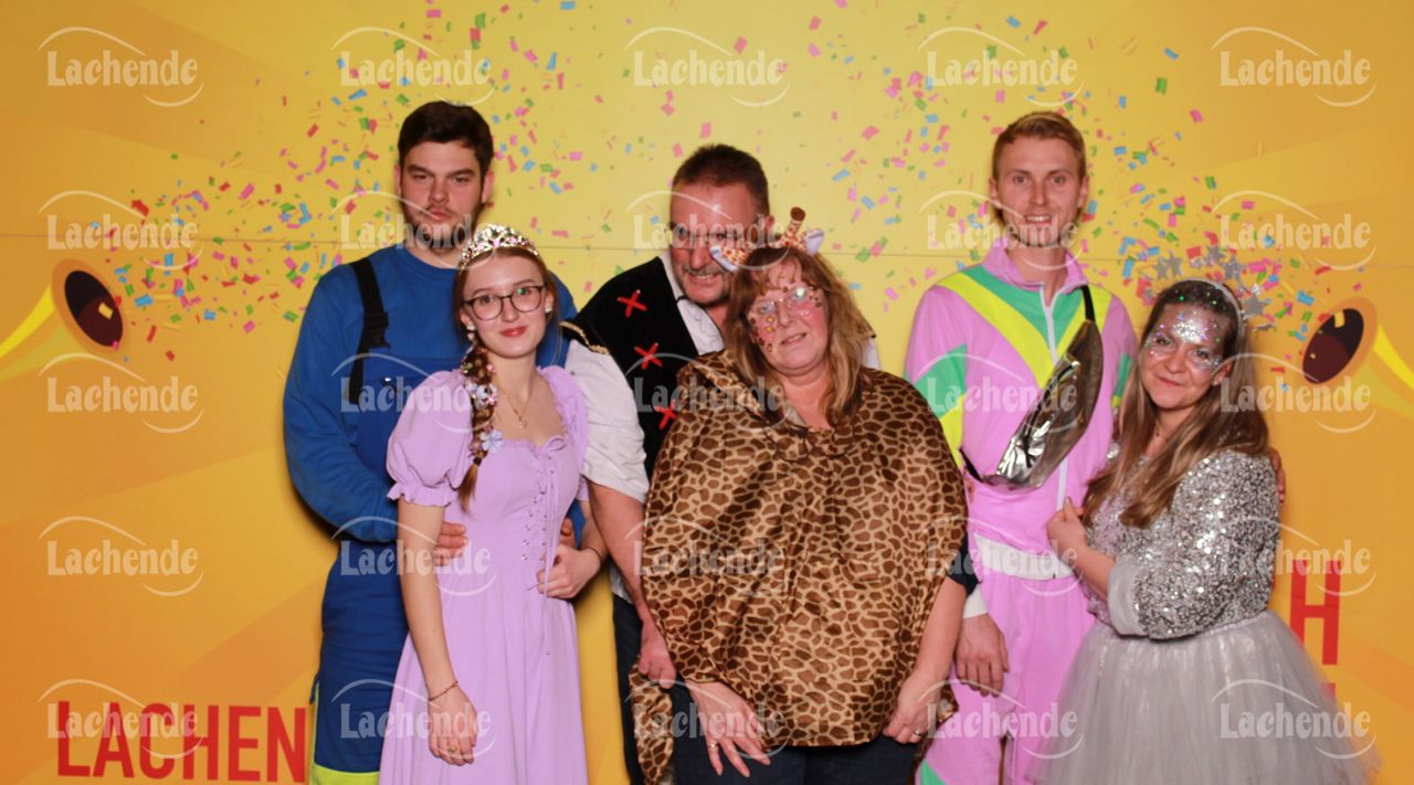 Lachende 08.02.24 20:05 Uhr - 0408