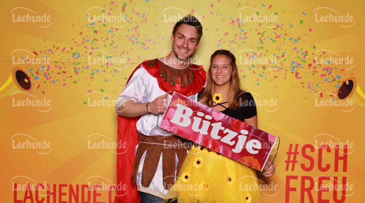 Lachende 08.02.24 17:49 Uhr - 0126