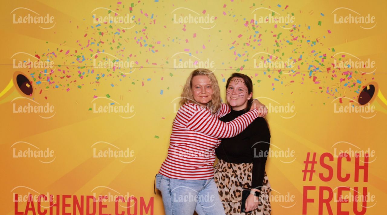 Lachende 08.02.24 18:35 Uhr - 0237