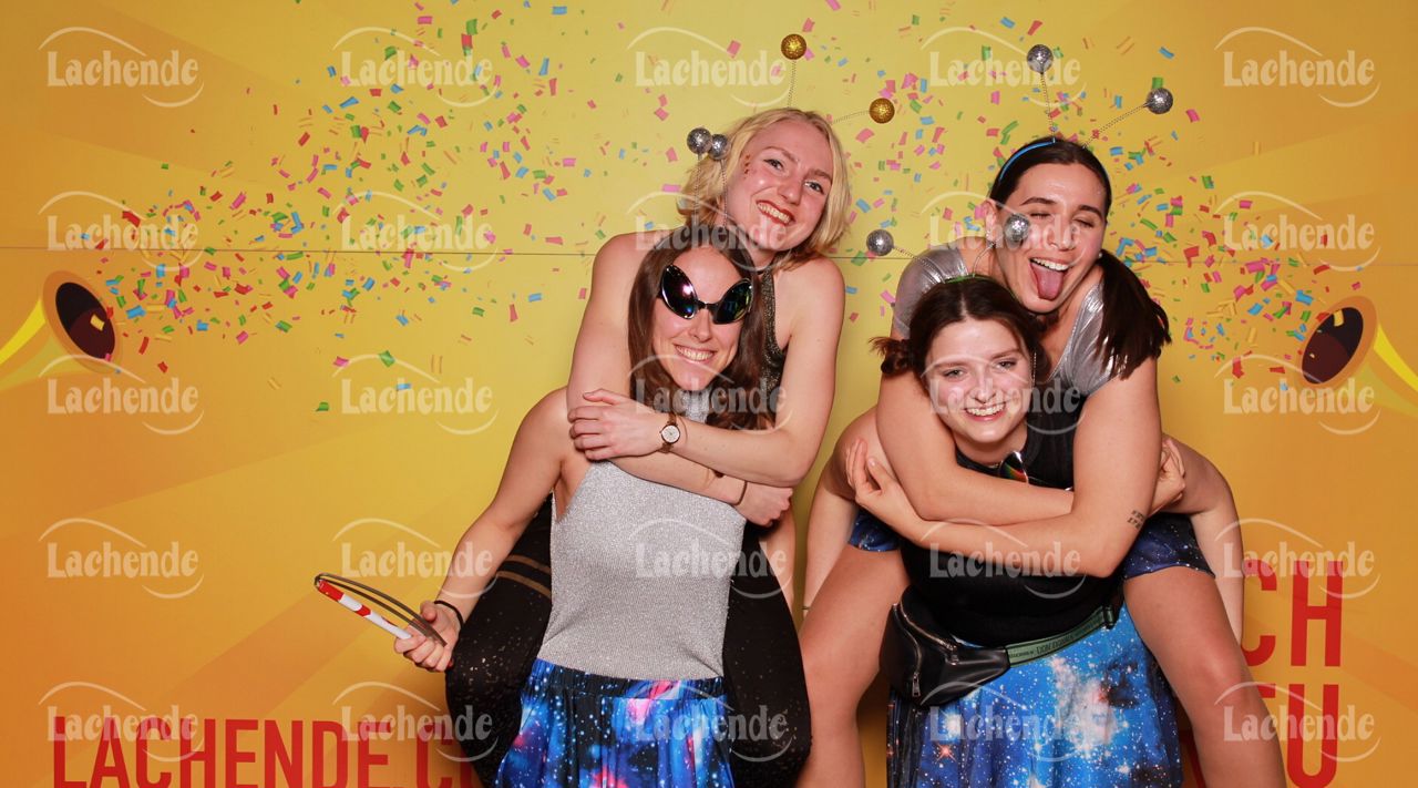 Lachende Kölnarena 09.02.24 19:52 Uhr - 0238