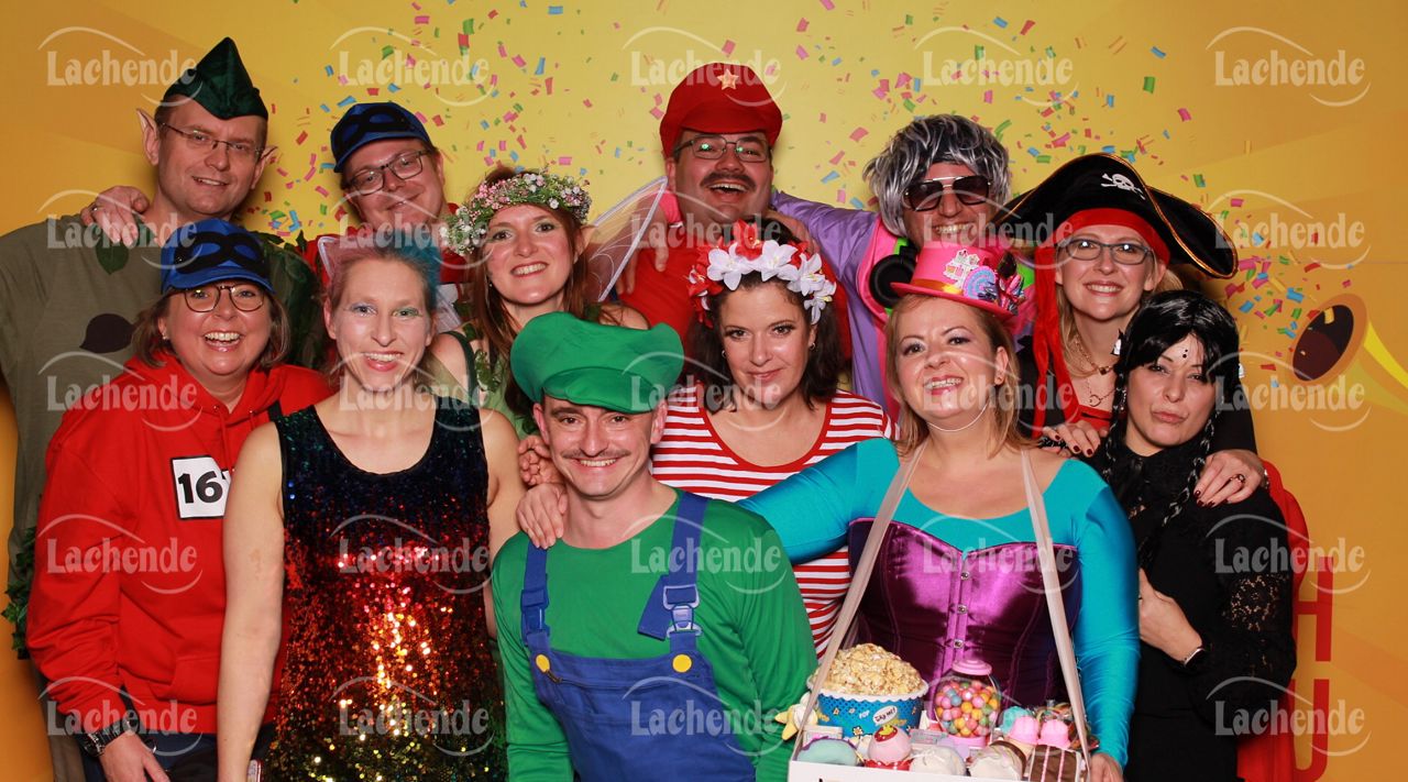 Lachende Kölnarena 09.02.24 18:59 Uhr - 0110