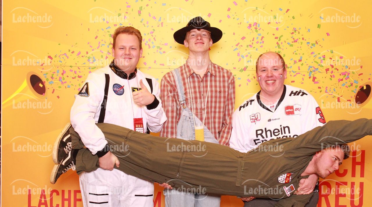 Lachende Kölnarena 09.02.2023 0113