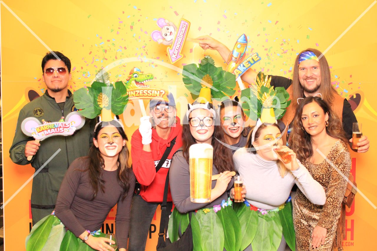 Lachende Kölnarena 13.02.2026 20:31 Uhr - 0303