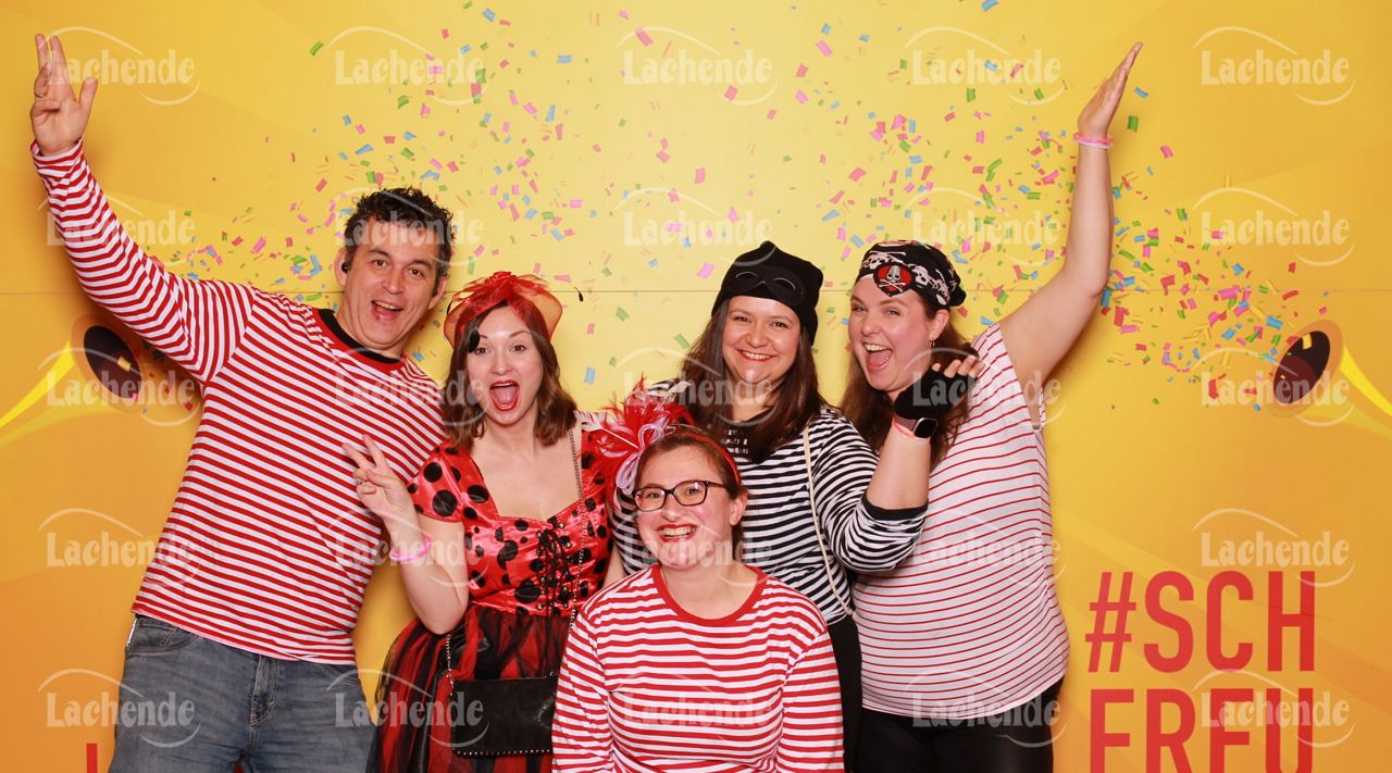 Lachende Kölnarena 28.02.2025 21:02 Uhr - 0358