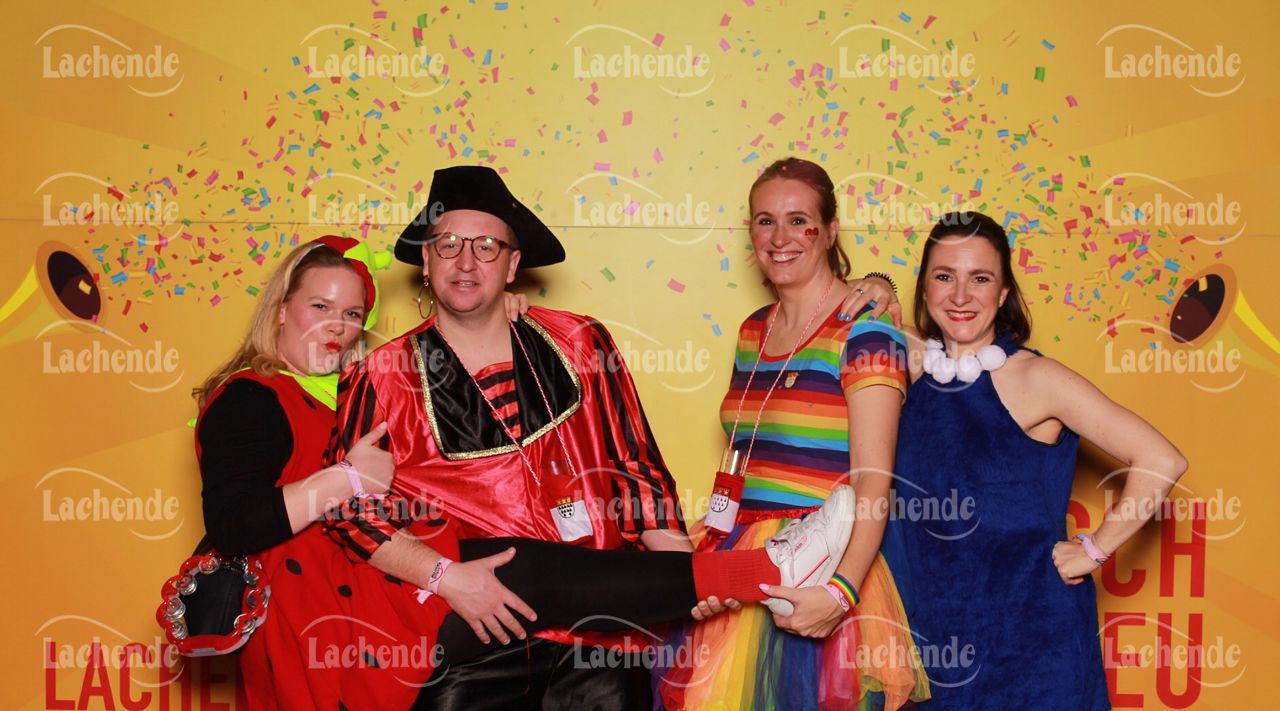 Lachende Kölnarena 10.02.24 19:29 Uhr - 0205