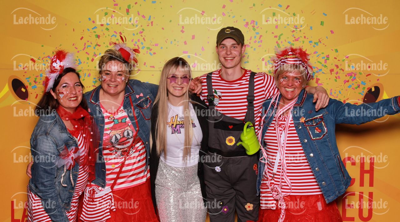 Lachende Kölnarena 11.02.24 20:09 Uhr - 0519