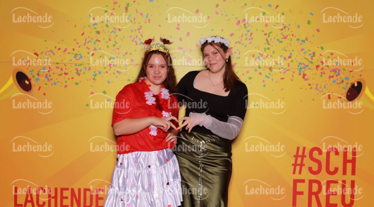 Lachende 08.02.24 17:46 Uhr - 0121