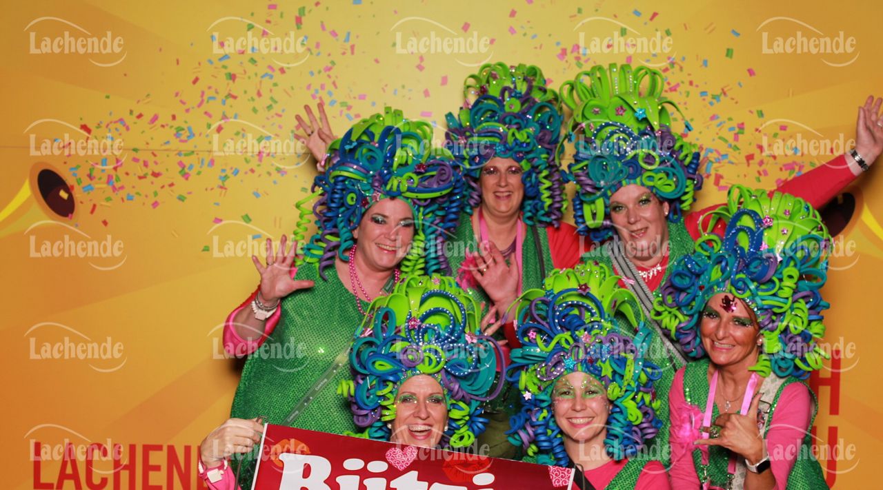 Lachende 08.02.24 18:29 Uhr - 0218