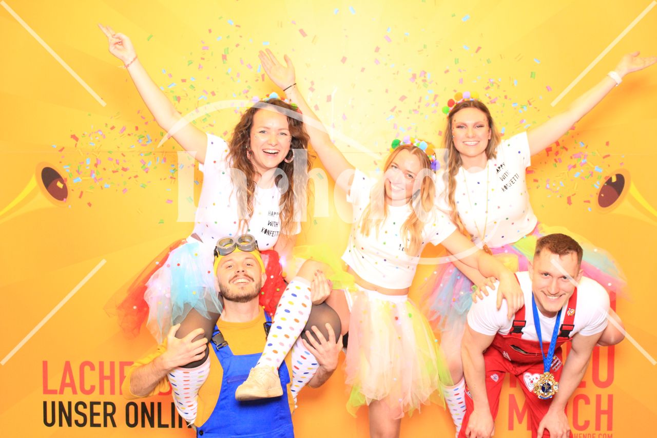 Lachende Kölnarena 08.02.2026 21:11 Uhr - 0245