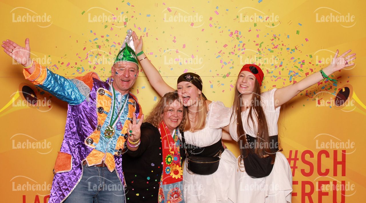 Lachende Kölnarena 28.02.2025 20:33 Uhr - 0300