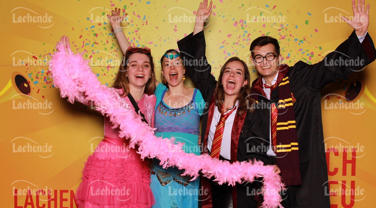 Lachende Kölnarena 09.02.24 20:43 Uhr - 0336