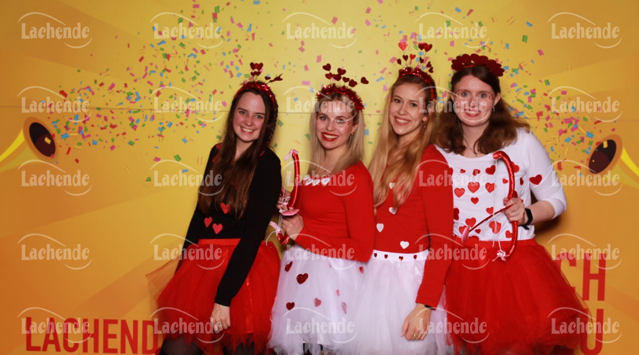 Lachende 08.02.24 20:49 Uhr - 0495