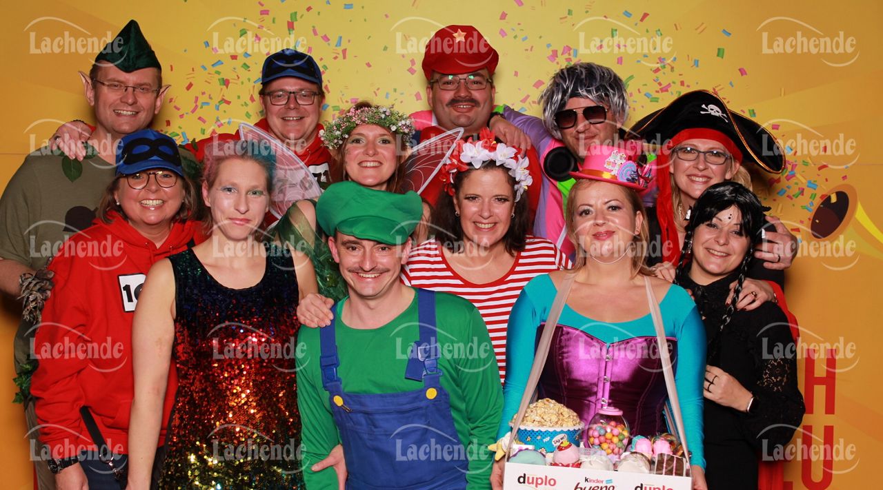 Lachende Kölnarena 09.02.24 18:59 Uhr - 0109