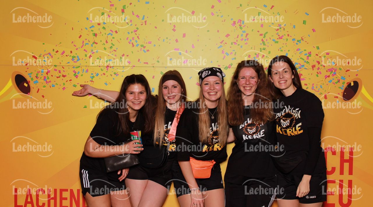 Lachende Kölnarena 09.02.24 21:54 Uhr - 0479