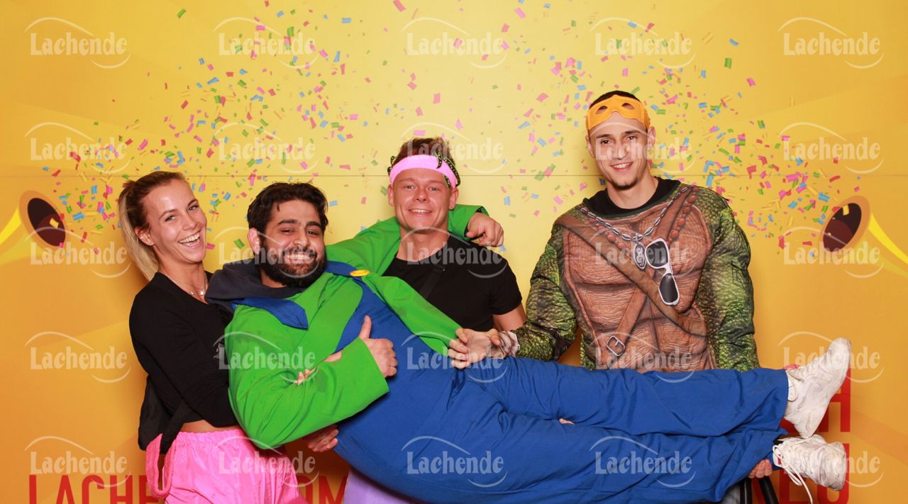 Lachende Kölnarena 27.02.2025 21:28 Uhr - 0433