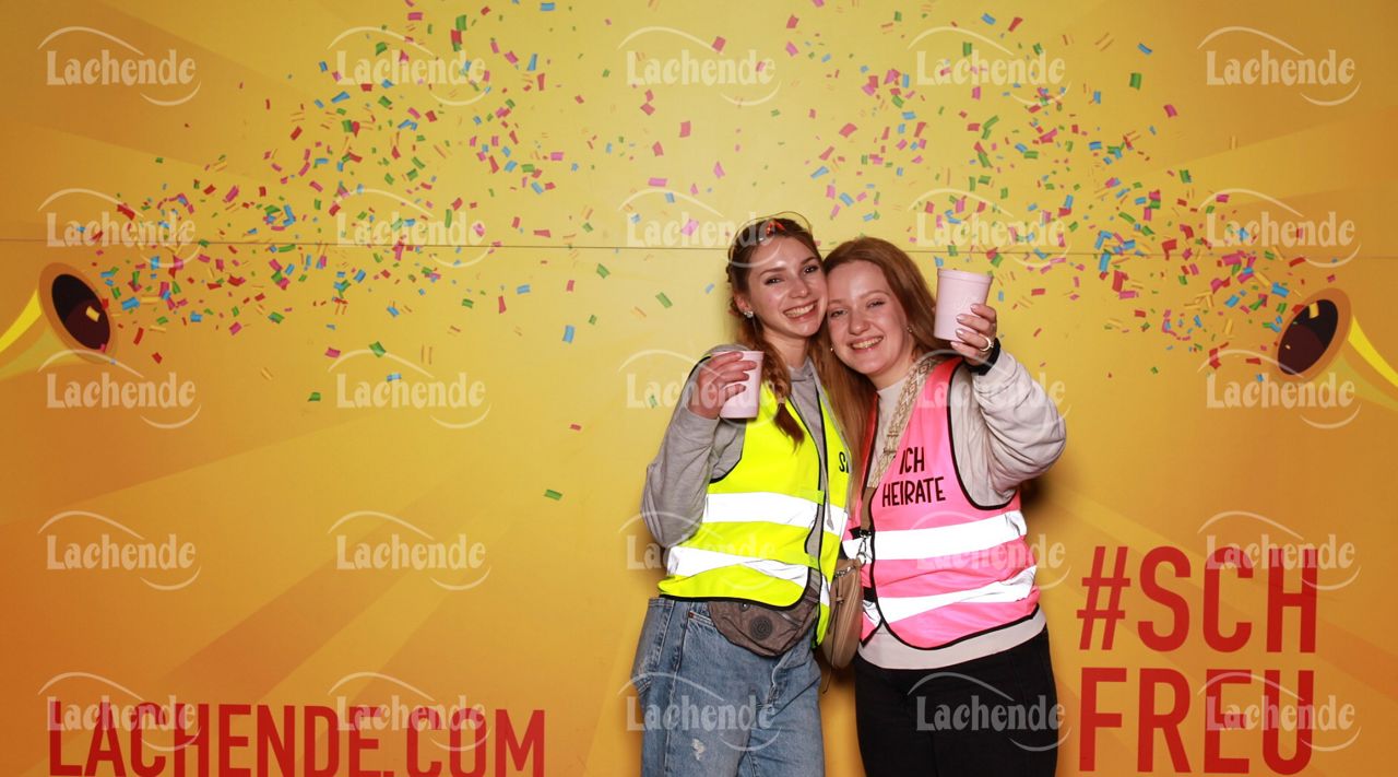 Lachende Kölnarena 10.02.24 22:12 Uhr - 0527