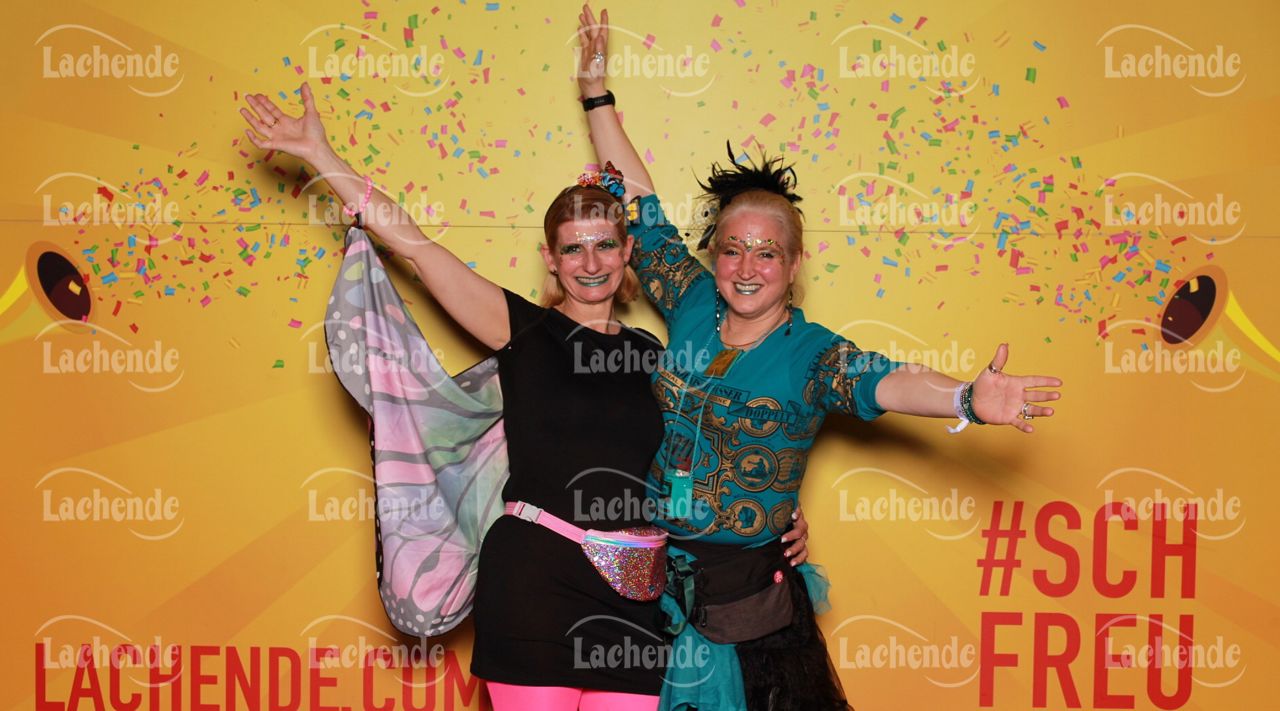 Lachende Kölnarena 11.02.24 20:06 Uhr - 0512