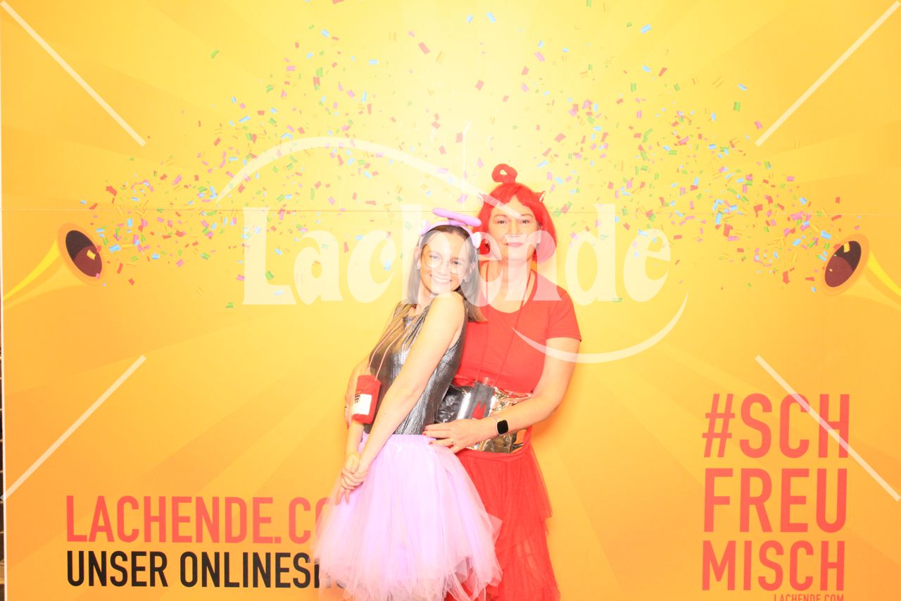 Lachende Kölnarena 06.02.2026 23:02 Uhr - 0332