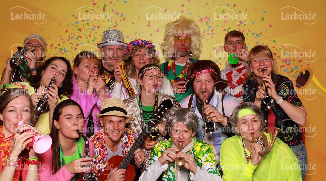 Lachende Kölnarena 11.02.24 17:25 Uhr - 0218