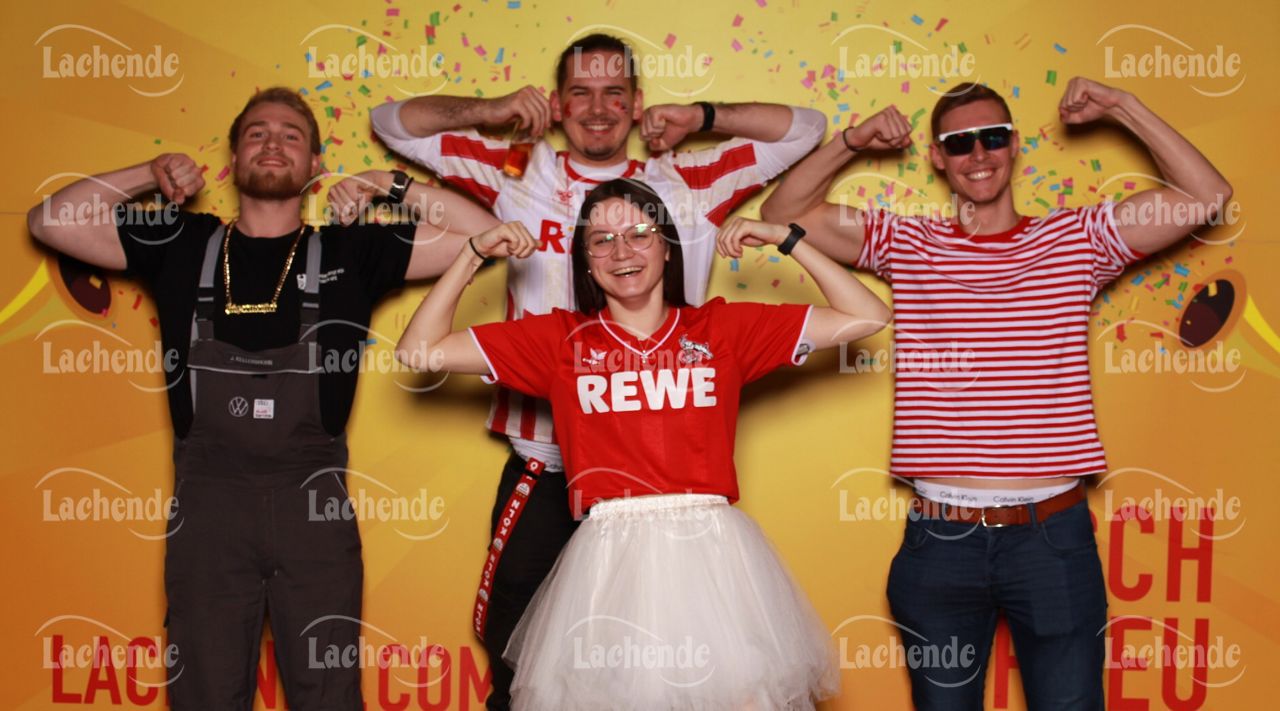 Lachende 08.02.24 20:19 Uhr - 0445