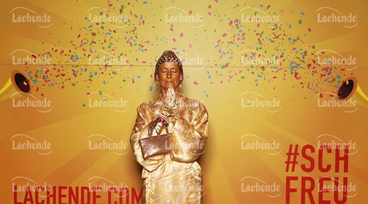 Lachende Kölnarena 09.02.24 19:02 Uhr - 0121