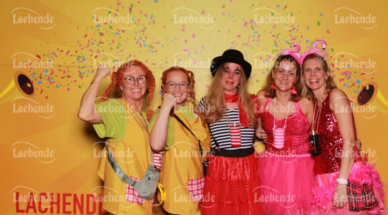 Lachende 08.02.24 20:11 Uhr - 0424