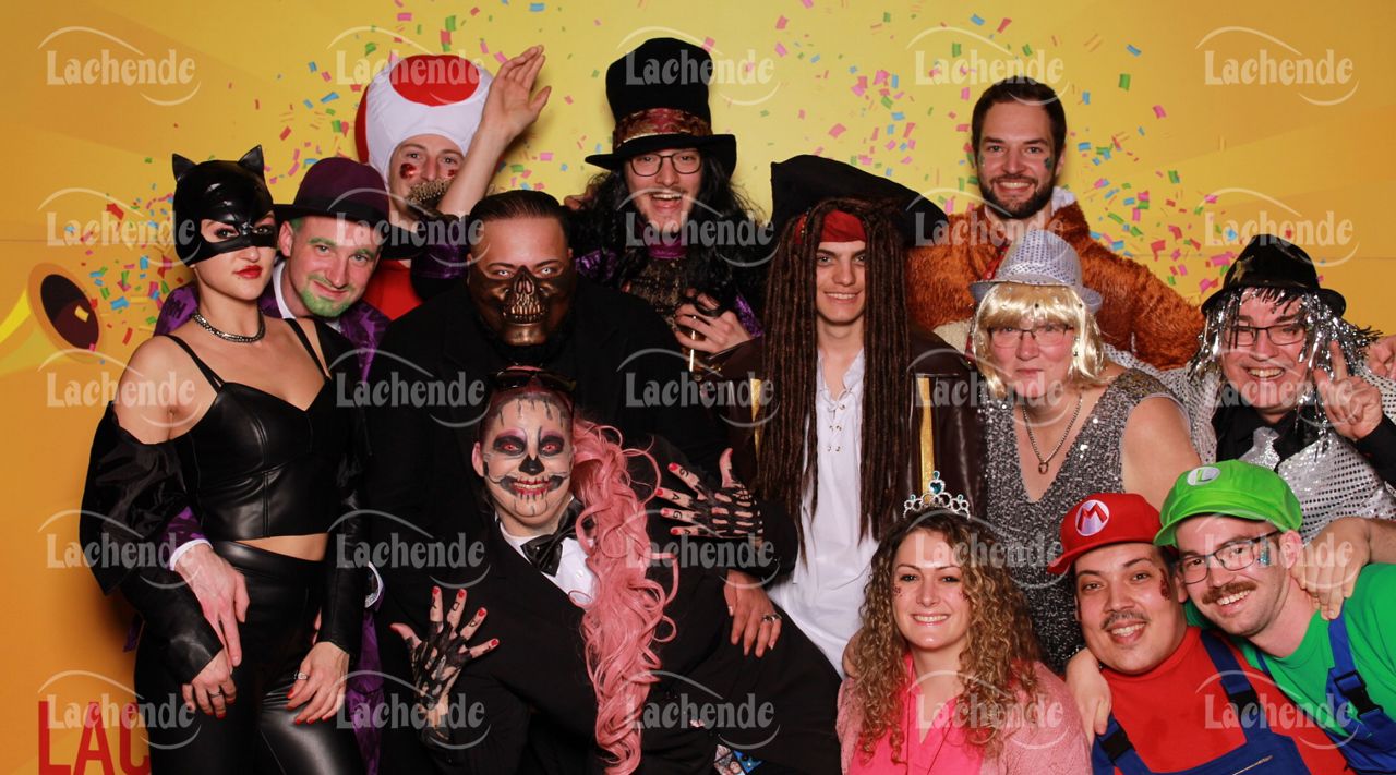 Lachende Kölnarena 11.02.24 18:08 Uhr - 0281