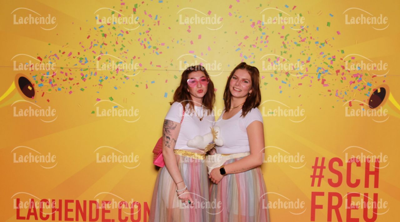 Lachende 08.02.24 21:43 Uhr - 0589