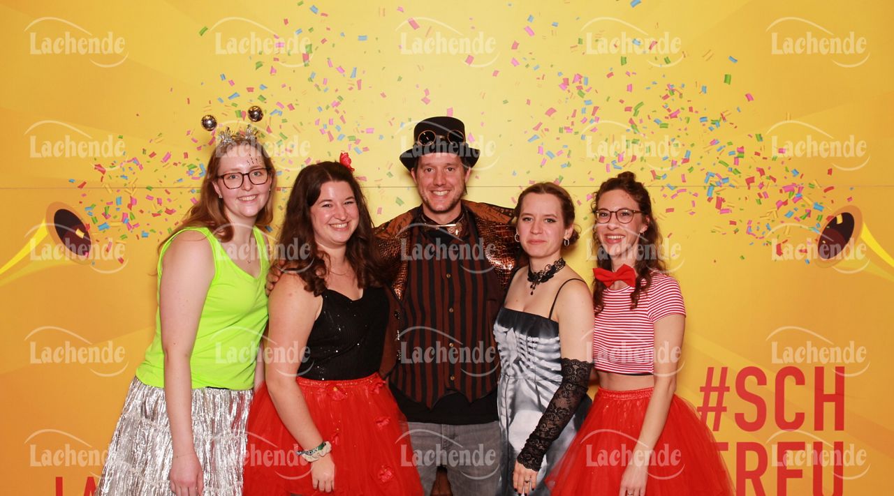 Lachende Kölnarena 28.02.2025 21:39 Uhr - 0424