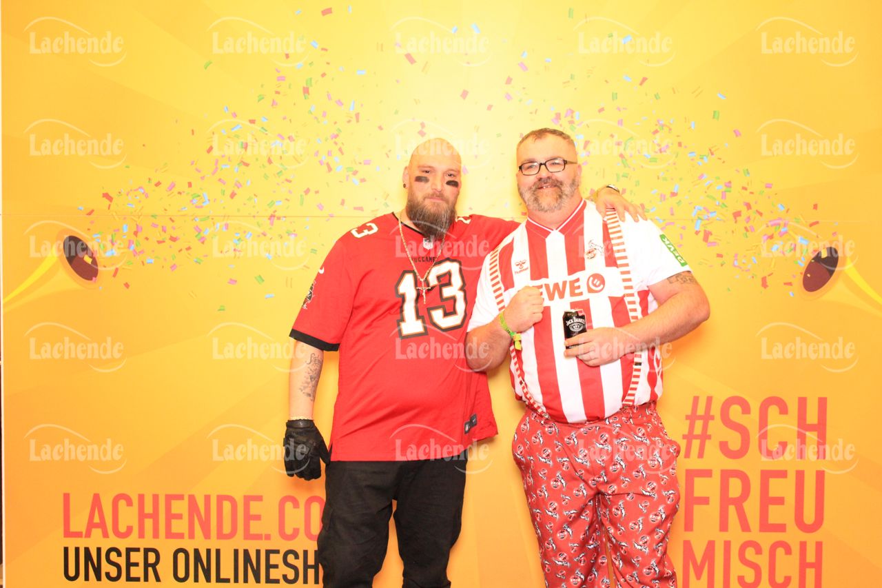 Lachende Kölnarena 09.01.2026 21:00 Uhr - 0116