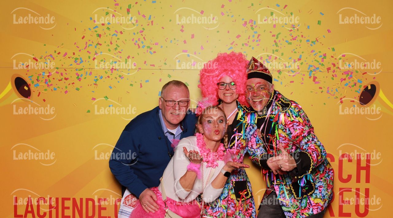 Lachende Kölnarena 10.02.24 21:25 Uhr - 0432