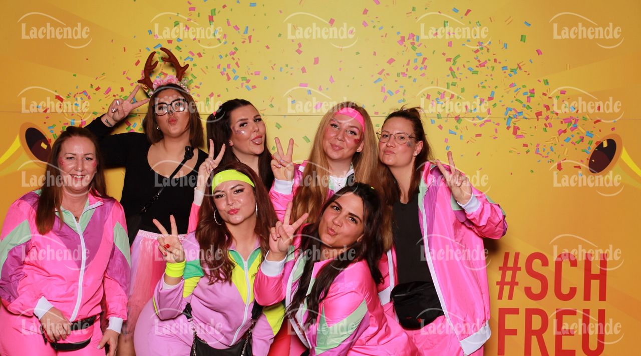 Lachende Kölnarena 09.02.24 21:13 Uhr - 0403