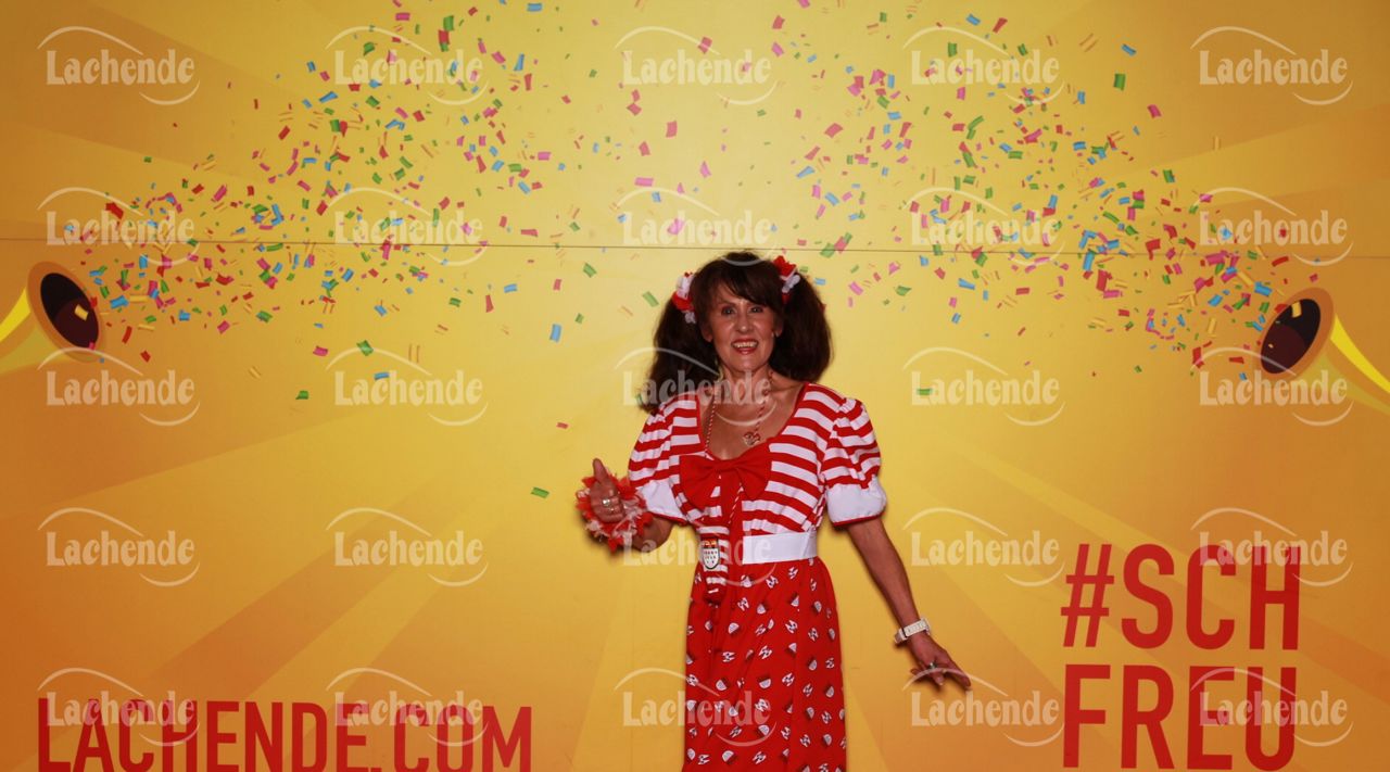 Lachende Kölnarena 11.02.24 20:20 Uhr - 0535