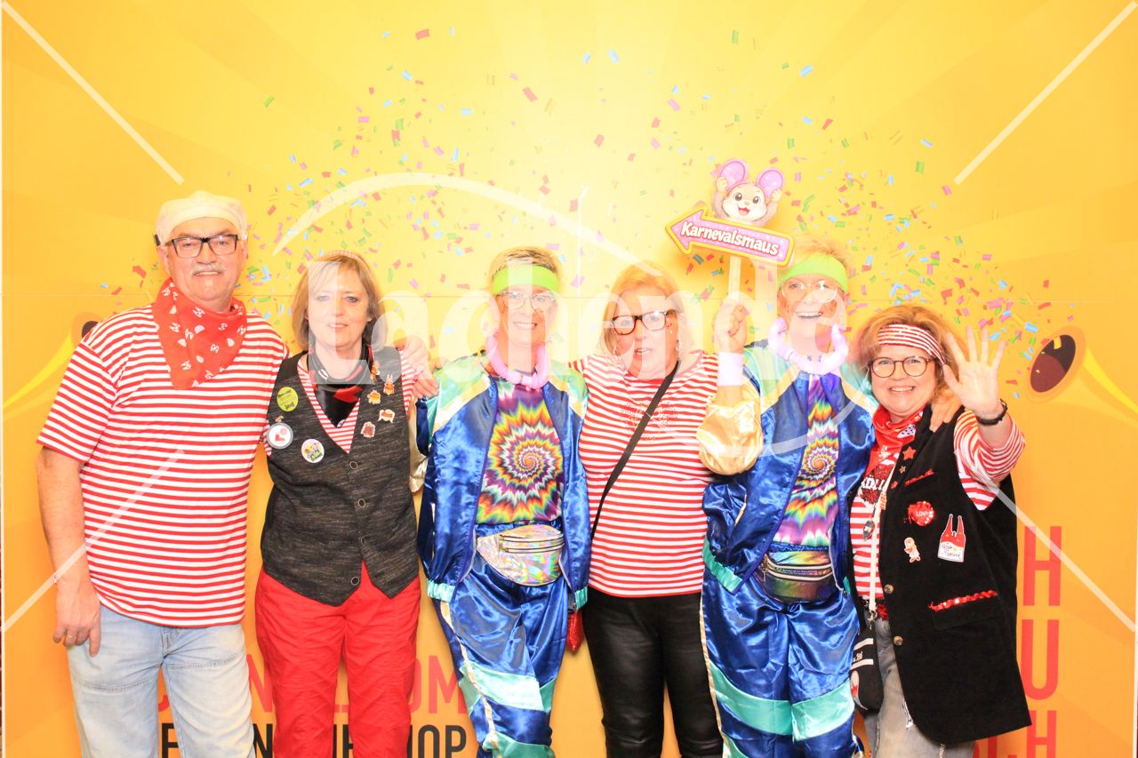 Lachende Kölnarena 23.01.2026 22:22 Uhr - 0235