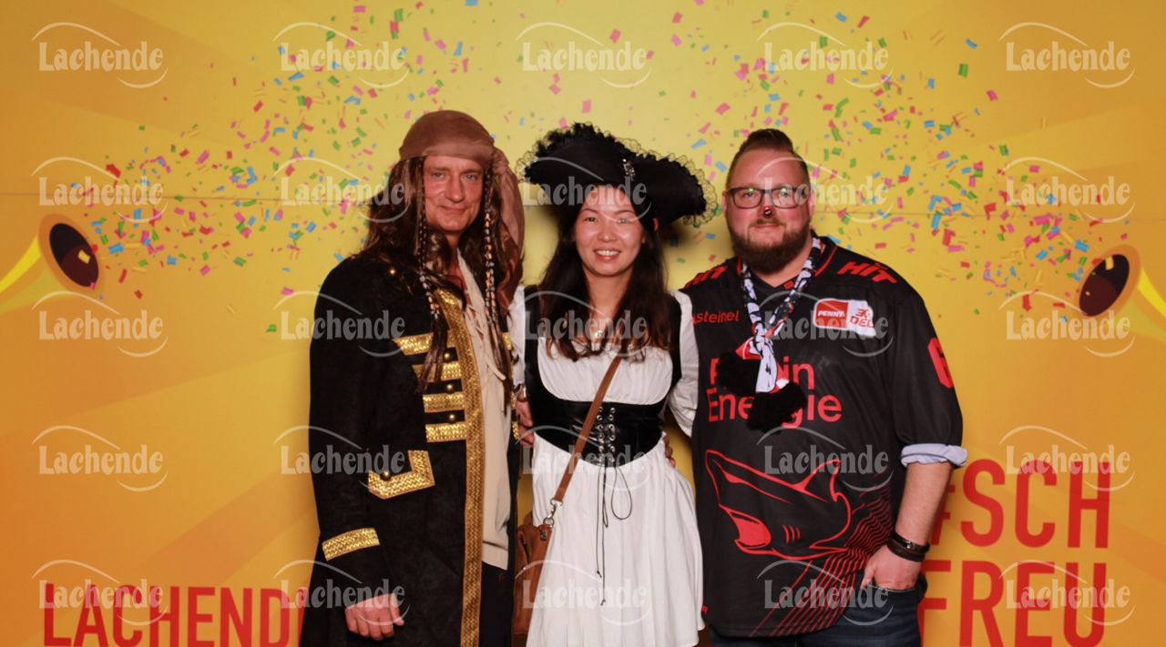 Lachende 08.02.24 17:40 Uhr - 0110